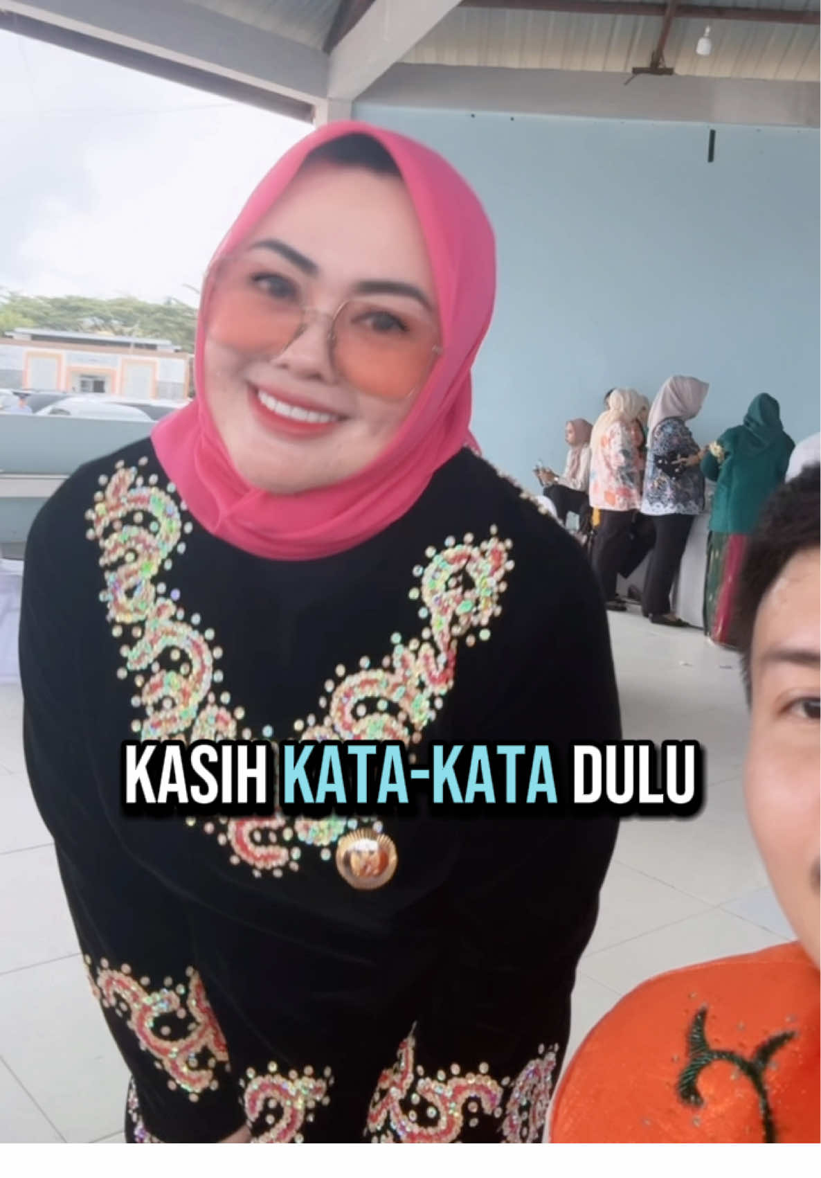 Di kasi kata” mnyentuh lg dri bu Wali langsung kena mental😂 #kendarisulawesitenggara #kendari #sulawesitenggara #foryou #walikota 
