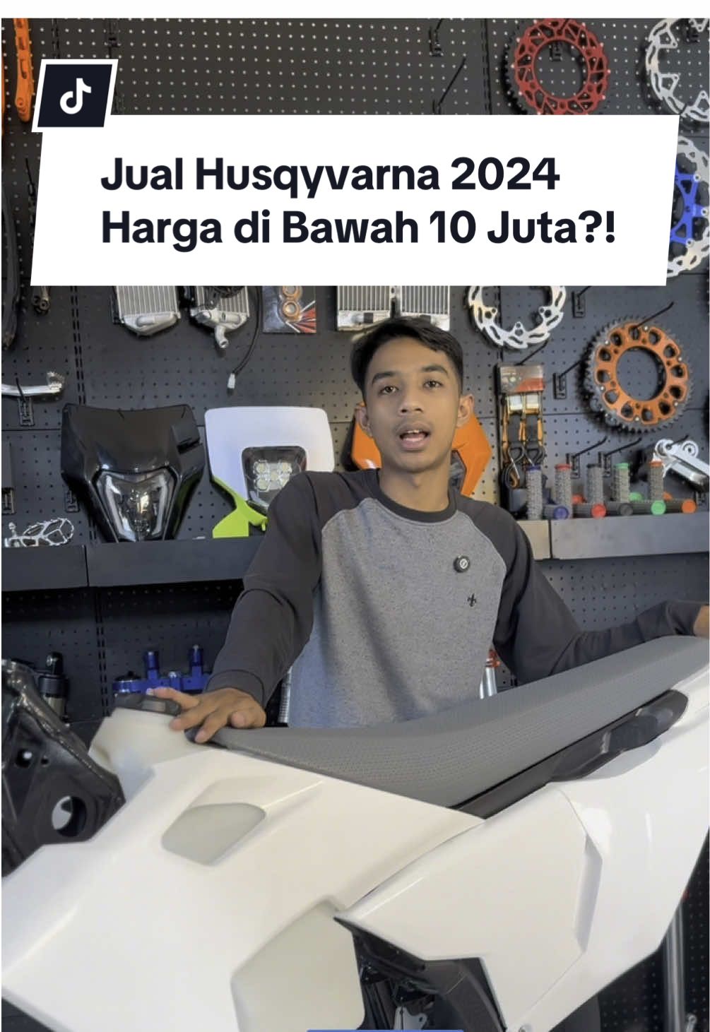 Pengen punya Motor Husqvarna tapi budget di bawah 10 juta aja? Tonton video ini ya! #fyp #fypage #spareparts #motosport #supermoto #supermotoindonesia #trailadventureindonesia #trabas 
