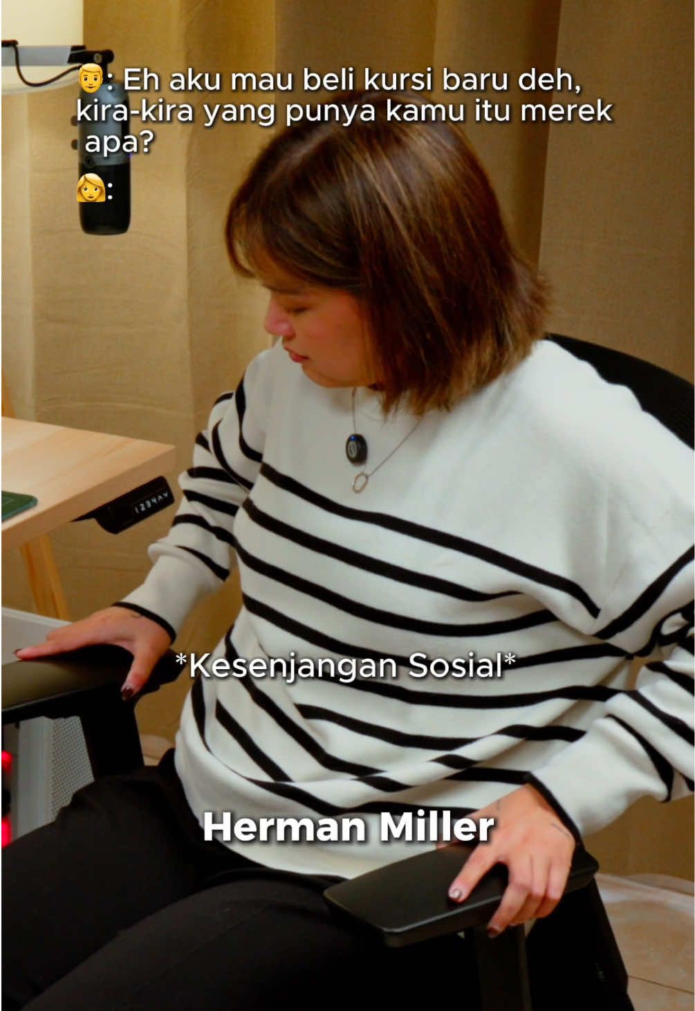 Kesenjangan Sosial 🙇🏻 @Herman Miller Gaming  Coba-Coba Kursi ft Winardi (fl__twhite) Selengkapnya di YouTube.com/techmanis  #kursikerja #officechair #cobacobakursi 