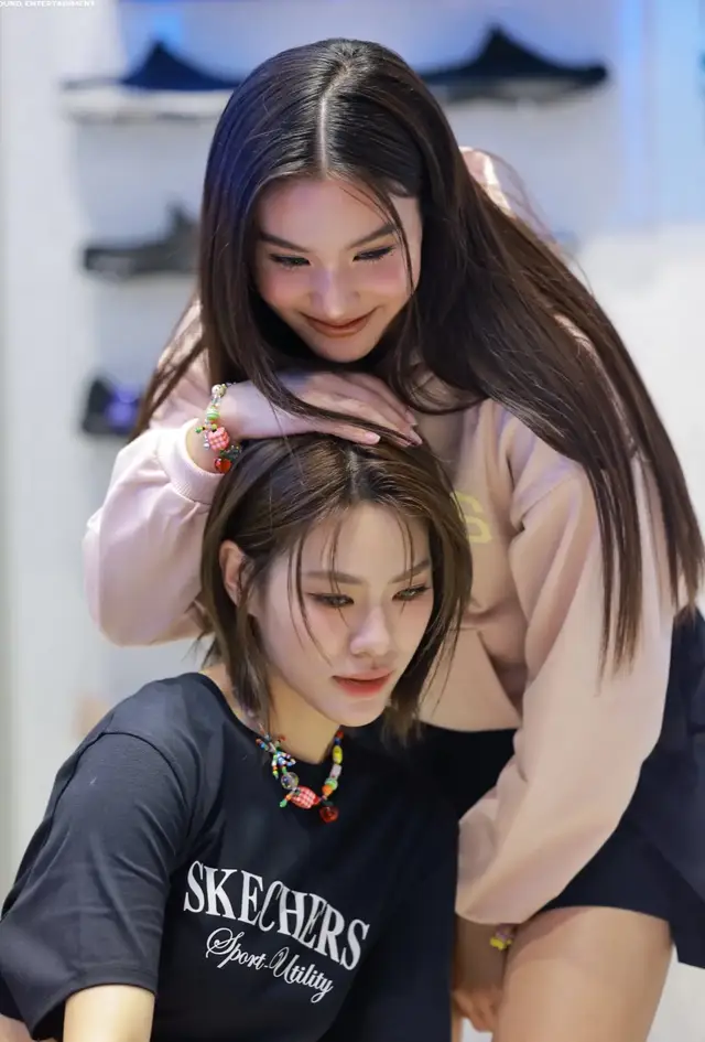 my beautiful girls 🥹❤️🦋👩‍❤️‍👩 @emi @bonny  #SkechersTHxEmiBonnie #skechersth #emibonnie #emibonnieedit #emi #emiamily #emithasorn #thasornklinnium #emithasornklinnium #bonny #beonnnie #bonnie #pattraphus #pattraphusborattasuwan #EmiBonnie #ustheseries #us #gl #gmmtv #gmmtvofficial #actress #gmmtvactress #gmmtvgirls #pamrak #thai #thailand #wlw #glthai #fyp #foryou #4u #fypage #tiktok #edit #seriesgl #series #tiktokthailand #gxg #thulakorn #thaienthu #raikantopeni #trend #raikan 