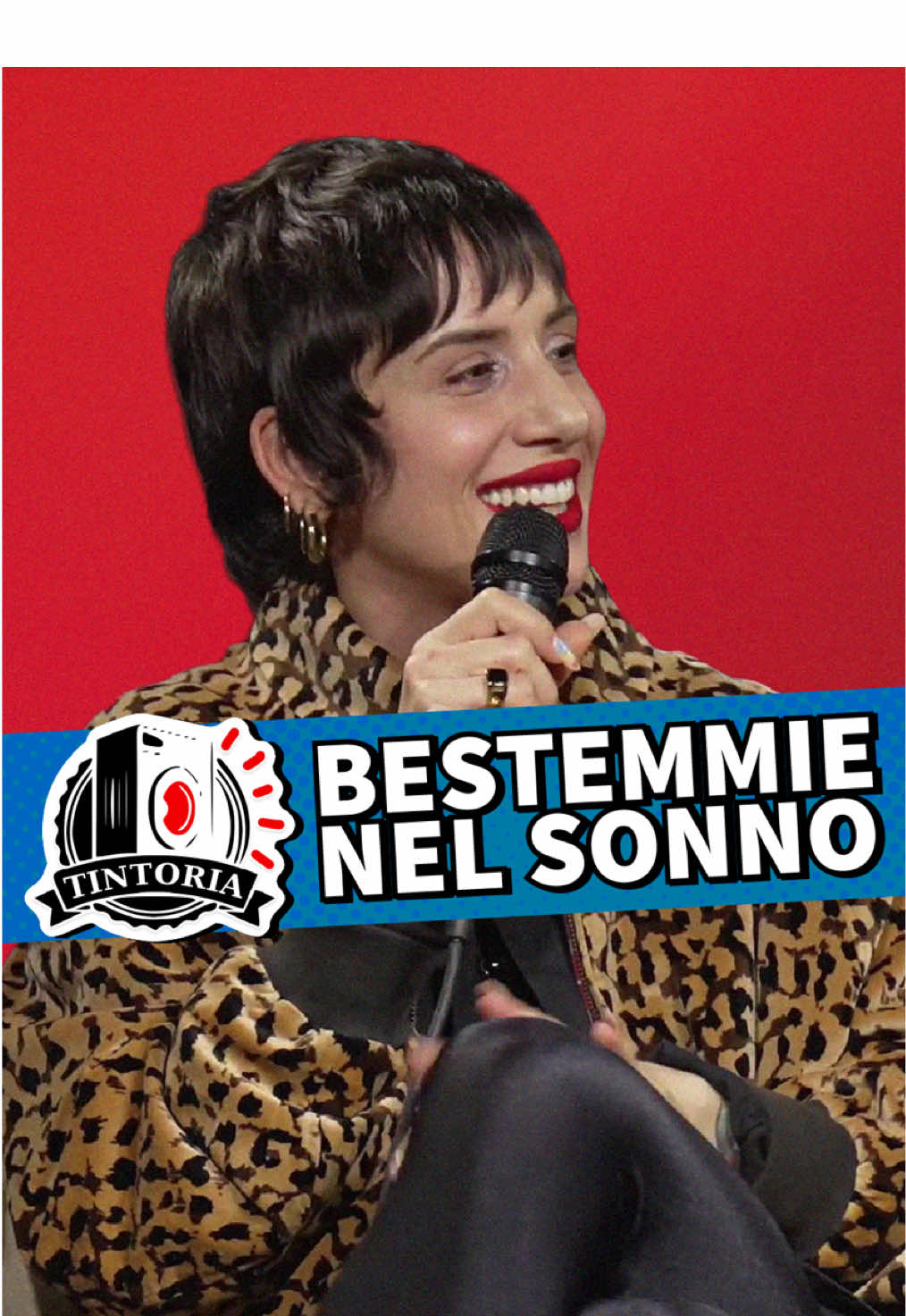BESTEMMIE NEL SONNO. Tintoria 253 feat. @Coma_Cose è online. Ospiti di questa nuova puntata i #Coma_Cose dal 19 giugno in tour con il nuovo album VITA_FUSA e per la prima volta dal vivo a ottobre nei palazzetti a Milano e Roma. Con loro abbiamo parlato di quanto può essere faticoso partecipare al Festival di Sanremo, della passione per i maghi bravi il giusto, delle infanzie passate a Pordenone e Salò, della convivenza tra di loro e con i loro gatti. Abbiamo infine parlato del loro rapporto con i social network, video di scimmie, sciatori e santoni che bevono acqua frizzante e la gestione di un profilo di coppia per il loro progetto. Tintoria è il podcast di @Daniele Tinti e @Stefano Rapone prodotto da @thecomedyclub.it disponibile su YouTube e tutte le piattaforme audio con @OnePodcast  #TintoriaPodcast #Podcast#Podcast #Onepodcast #DanieleTinti #StefanoRapone #THECOMEDYCLUB