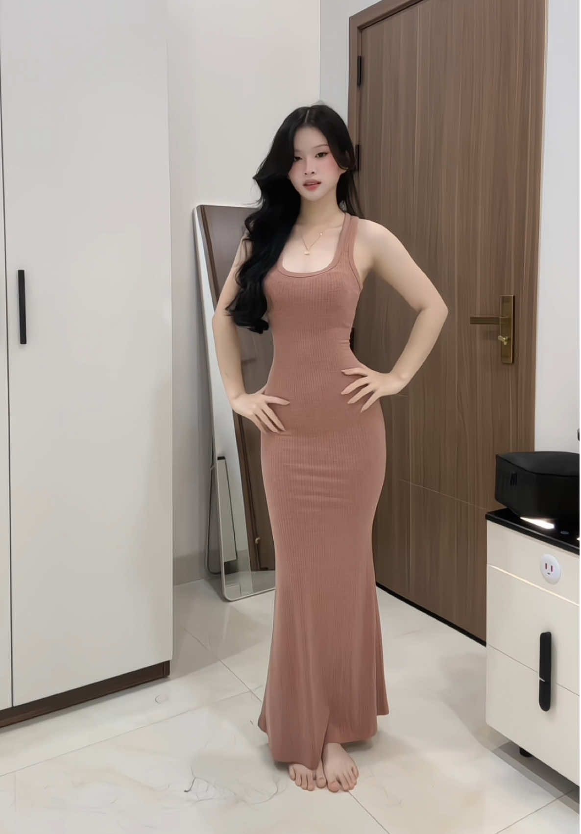 Có bà nào mê váy body đuôi cá hong ạ 🤗, nay off mai em live nhe #vayxinh #vaythietke #xuhuong 