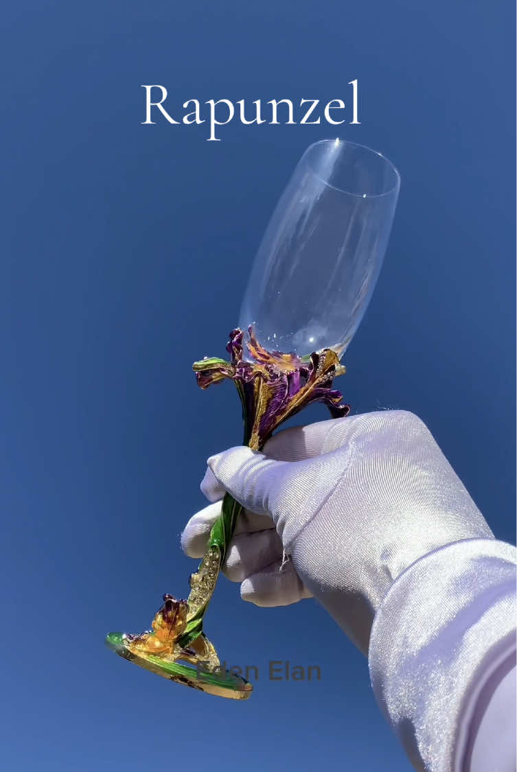 This is a game changer💕✨ #edenelan #fyp #glassblowing #disney #princess #fypシ #glassart #disneytok #disneyprincess