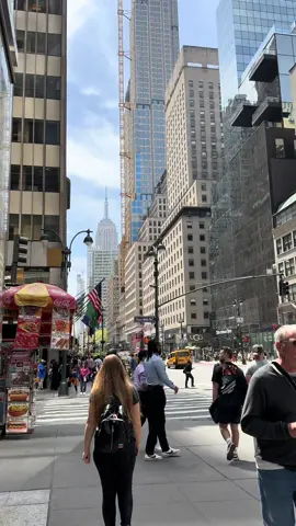 Walking around New York City street , Manhattan 🇺🇸#usa🇺🇸 #nyc #ny #news #newyorkcity #tiktok #unitedstates 