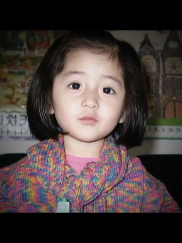 ga heran klo mereka mirip bangett, ternyata emang mirip dari kecil #baemsuri #yunjay #jay #yunjin #fypage #fyp #masukberanda #baemsuri #fypシ゚ 