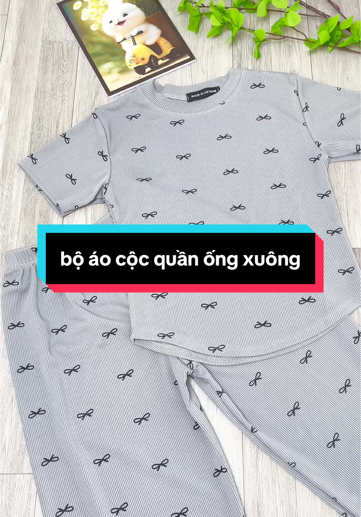 bộ áo cộc quần ống xuông cho bé gái #quanaochobe #quanaotreem #setbegai #bochobe #setboxinh #setbobegai 