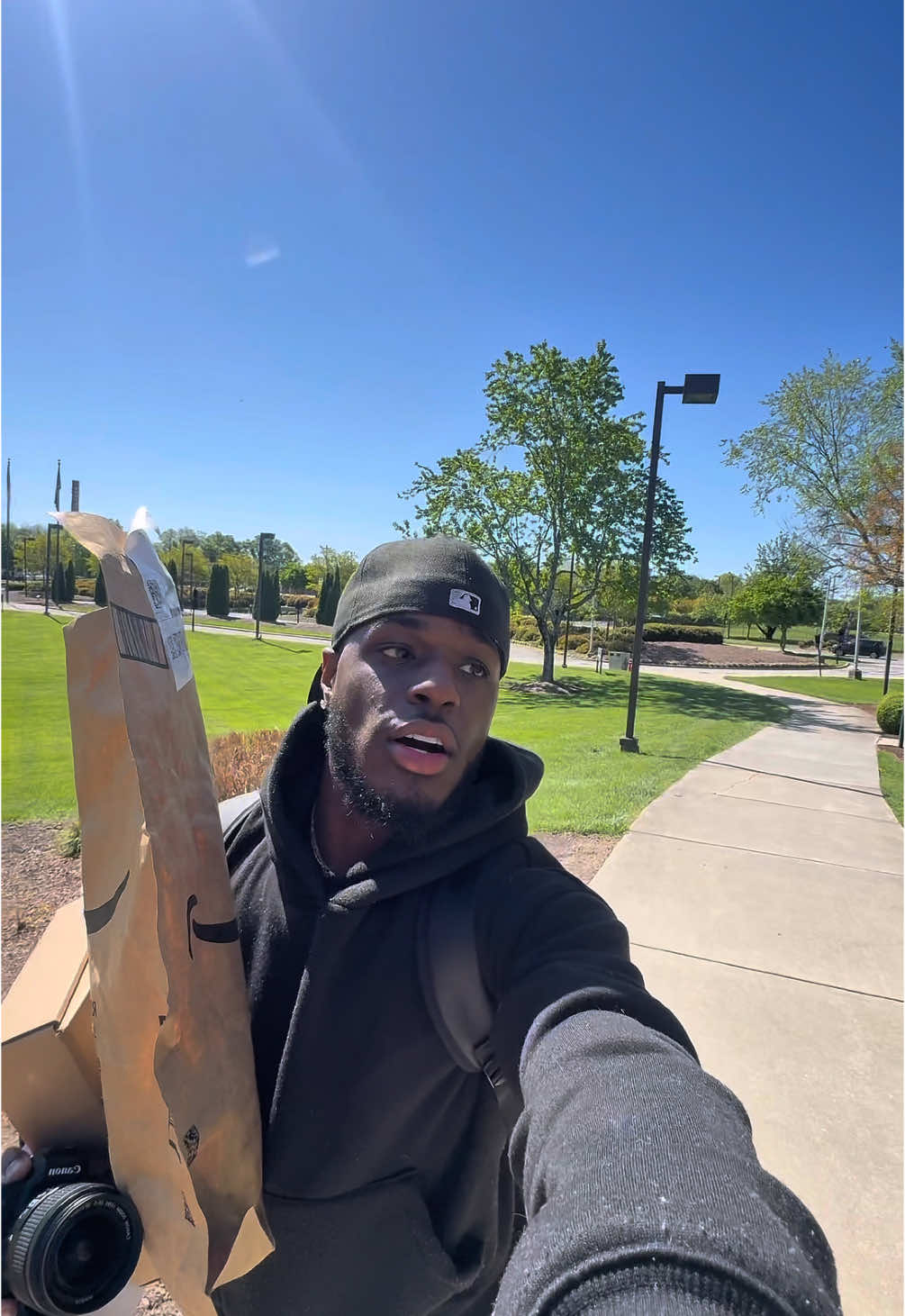creative director vlog #4  come to work with me as a creative director. today we are creative directing a graduation shoot 🍾🎓 #creativedirector #graduation #fyp #entrepreneur #graduationphotoshoot 