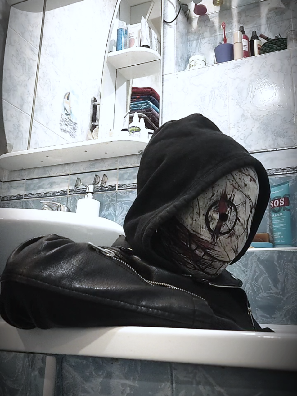 pov when Joey ate the last piece of pizza.. #dbd #deadbydaylightcosplay #thelegion #dbdlegion #frankmorrison 