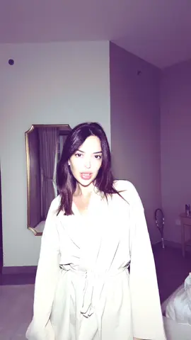 روحي بتجن عنك بعيدة❤️
