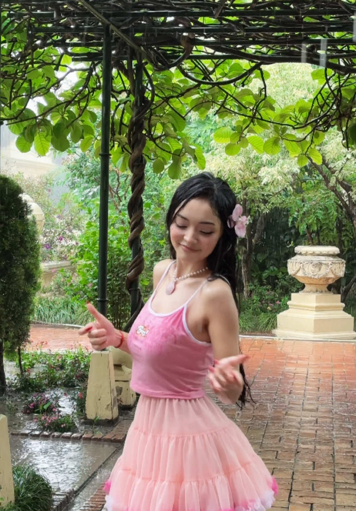 this song is such a vibe 🌧️💃🏻💘🌚 instagram- simpal_kharel 💋 #shakeittothemax #fyp #foryou #foryoupage #tiktoktraditions #simpalkharel #trending #trend #fypシ゚ #rain 