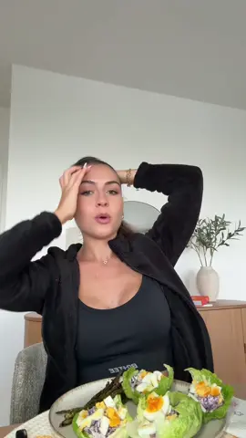 « Je mange comme mon chien, moi que de la viande🤣🤣 » 