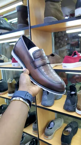 Call/WhatsApp 0716 808823  we're located along Ronald ngala street royal palms building first floor shop BM62 (wingB) Nairobi kenya