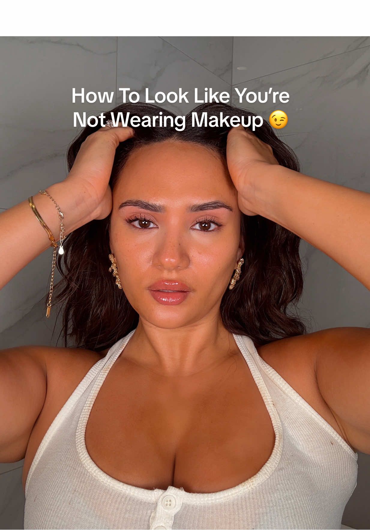 How to look like you’re not wearing makeup 😉 #nomakeupmakeup #nomakeup #makeuphacks #skintint 