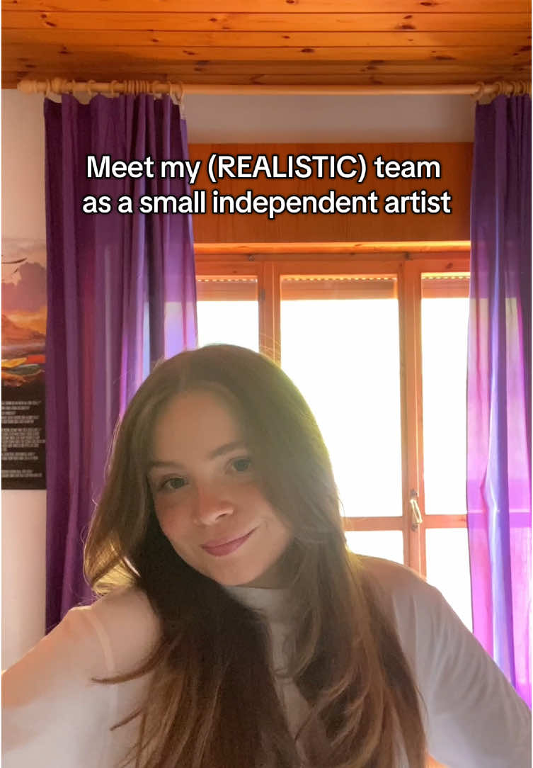 i’m happy to finally introduce you my FANTASTIC team 😍  #independentartist #meettheteam #smallartist #newartist #fyp #musicmarketing #musictok #indieartist #artistdevelopment 