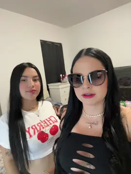 @Sara🩷  👩🏻‍❤️‍💋‍👩🏻
