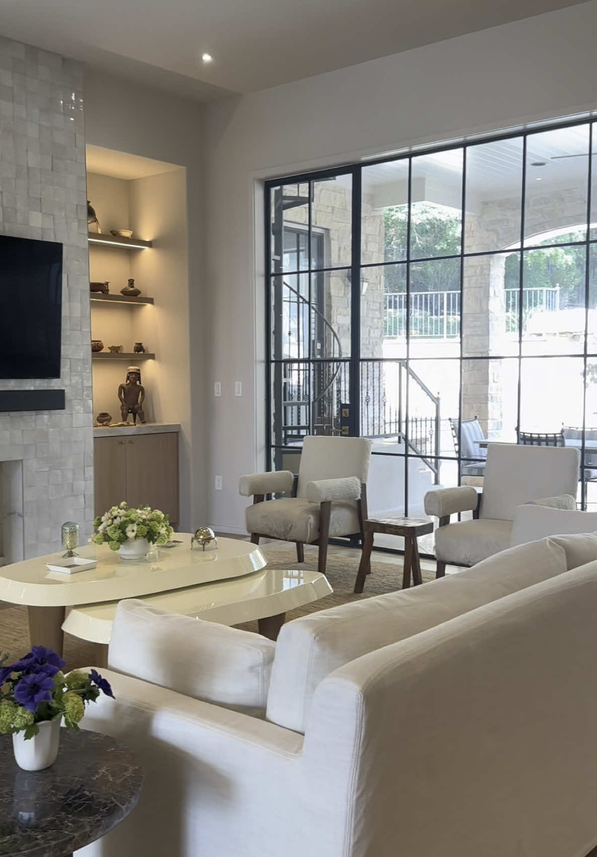 Looking for luxury? Make sure you have an agent that is in-the-know! Austin’s luxury market is hot 🔥 and a lot goes on off-market. Dm me if you are interested in inventory! #austintx #luxuryhomes #luxurylife #westlakehills #listingspecialist #realestateinvesting #luxuryrealestate #CapCut 