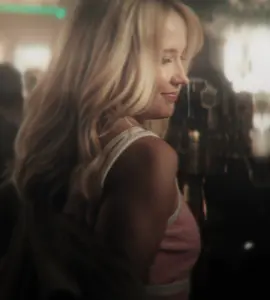 She clocked him fr #maddielockwood #annacamp #you #youseason5 #younetflix #edit #fyp #joegoldberg 
