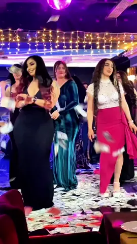 تفاحه 🍎