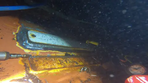 “Is It Dark Down There” #underwaterwelding #welding #bluecollar #work #grind #taxes  #dangerjob #commercialdiving #diving  @DEEPSEA LOCKER 