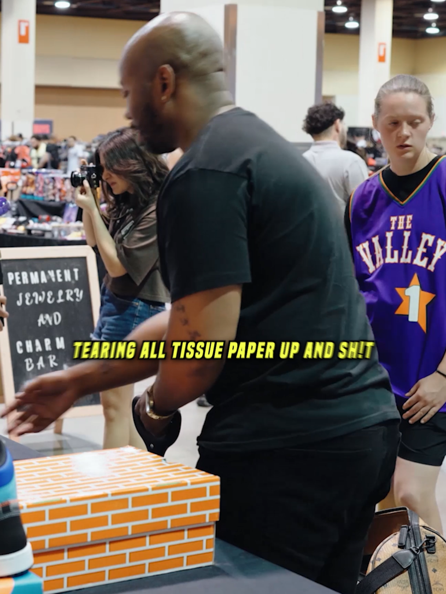 HE'D RATHER DONATE THEN SELL TO ME 😂🤝🔥 #viral #soleplier #funny #comedia #fyp #reseller #fypage #trending #sneakers #buying #sneakerhead #foryou #negotiation #money