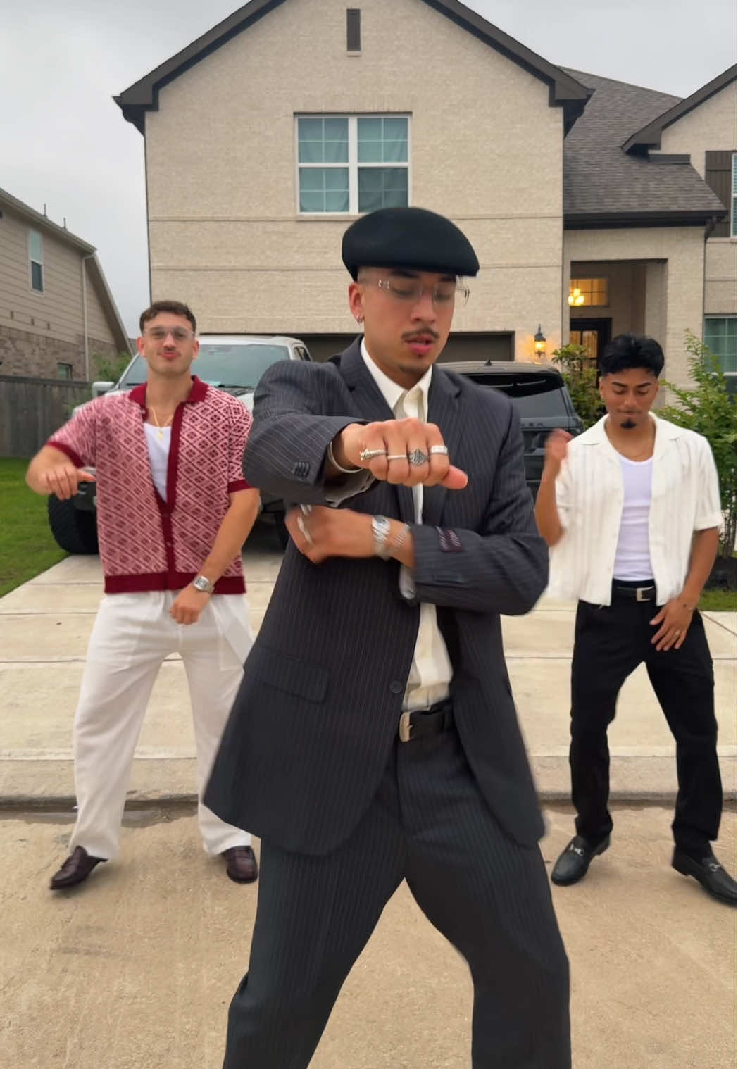 Who got the best fit on for the Rauw concert???