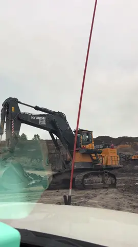 Cita-cita yg bagus ☺️ #tambangbatubarakalimantan #storyanaktambang #excavator 