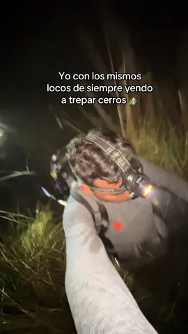 Los mismos locos 😂 #fyp #paratí #foryoupagee #🇬🇹 #travelblogger #montañistas⛰ #trepacerros #contenido #volcan #cumbre #Hiking #senderismo #502🇬🇹 #roadtrip #granolaboy #gominolas #pazmental #terapiadeamigos #momentofeliz 