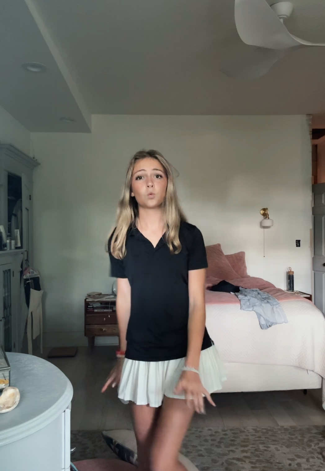golf fit #fyp #foryoupage #viral #blonde #golf #basic #dance 