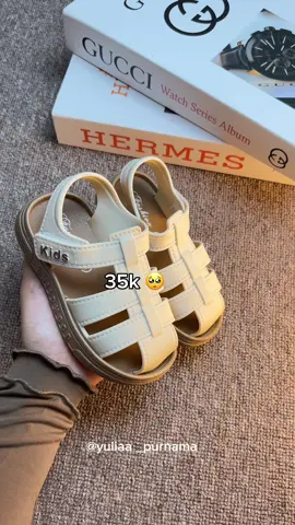 Sandal anak unisex #sandalanak #sandalanakmurah #sandalanakperempuan #sandalanakcowok 