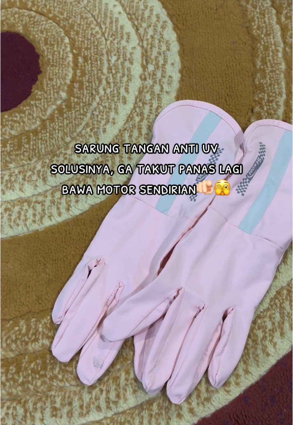 sarung tangan anti uv cocok untuk cewek2 independent yang bawa motor sendirian!! #sarungtangan #sekodi #antiuvprotection #sarungtanganmotor #murahbanget #fyp