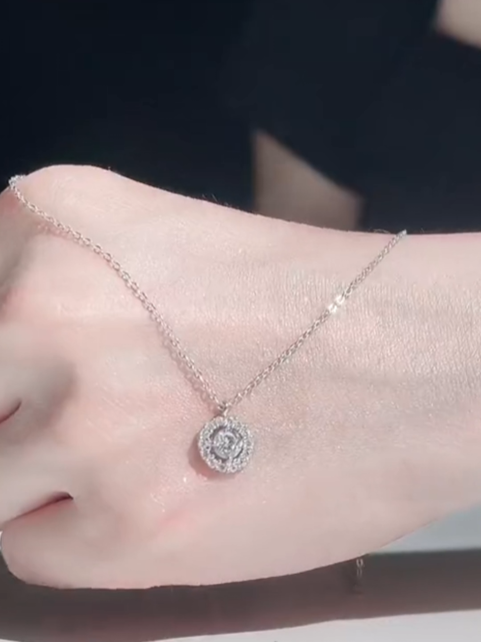 kalung mewah #zodiak #cancer #kalung #kalungtitanium #elegant #fyp #beranda #foryoupage 
