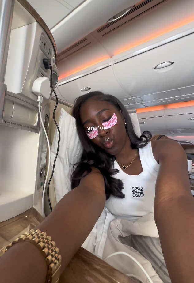 on today’s episode of act like you’ve been here before… ☁️🫧🤍✈️ anyway take me back to dubai 😢 #fyp #emirates #emiratesairlines #emiratesbusinessclass #businessclass #a380  #a380airbus #heathrow #blackgirlluxury 
