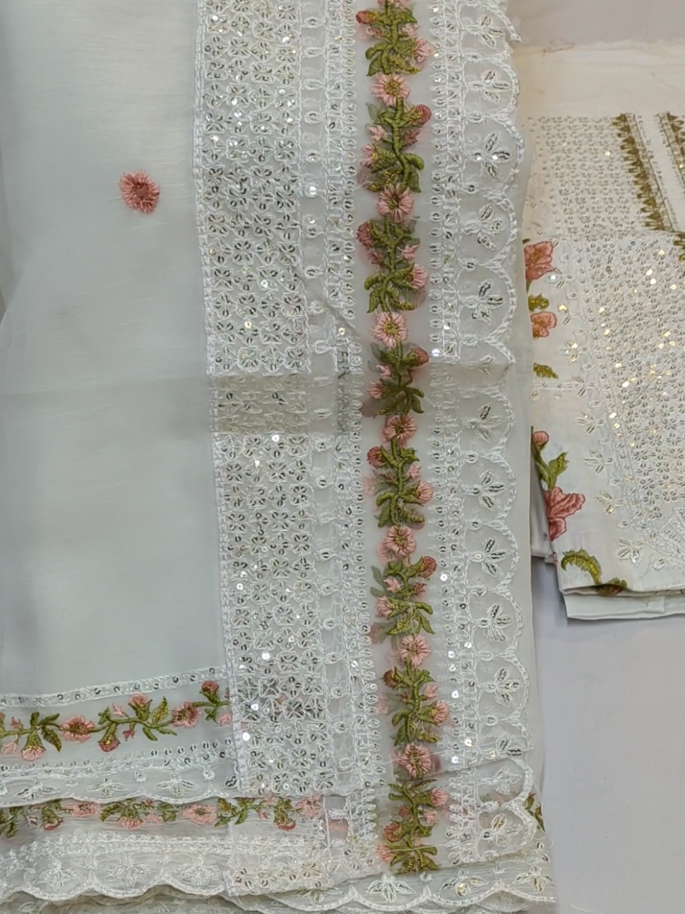 Fancy dress Ramsha Eidcollection  0335 0247918 whatapp #eidcollection #foryou #fyp #partywear #aimancollection #fancydress 
