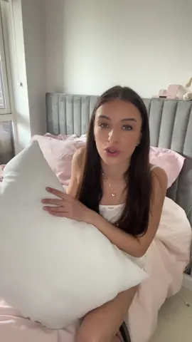 Reminder to order some new pillows 🤍 #tiktokshop #TiktokMadeMeBuyIt 
