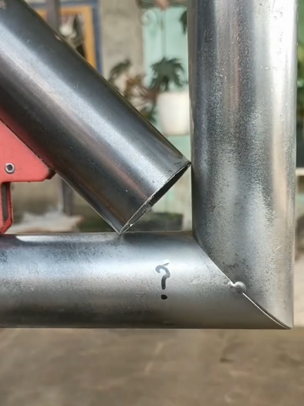 Professional welder's secret corner pipe cutting tricks. #welding #welder #metalwork #fabrication #tipsandtricks #technique #amazing #ideas #perfectweld #pipejoint #cuttingskills 