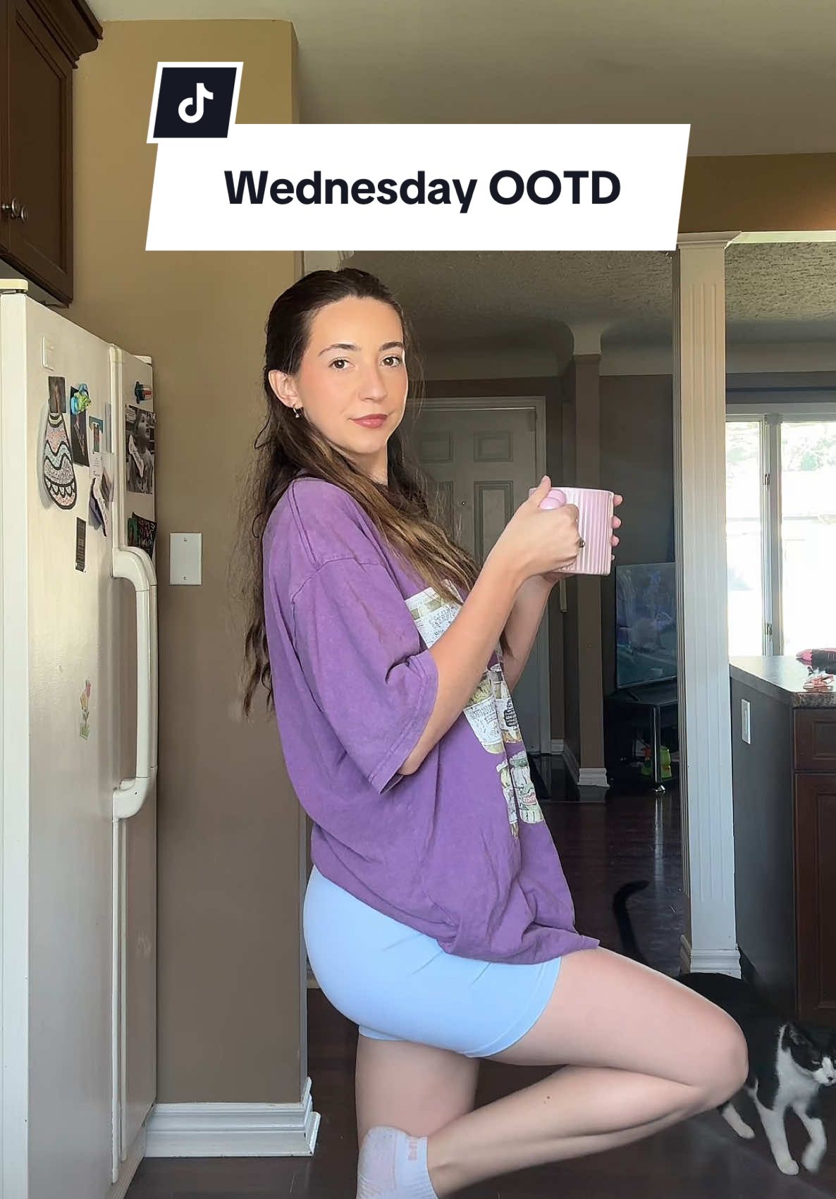 I’m loving the warm weather 😍 #fitcheck #sahm #sahmfitcheck #summervibes #Summer #momfit #girlmom #morningcoffee #26 #heybestie 