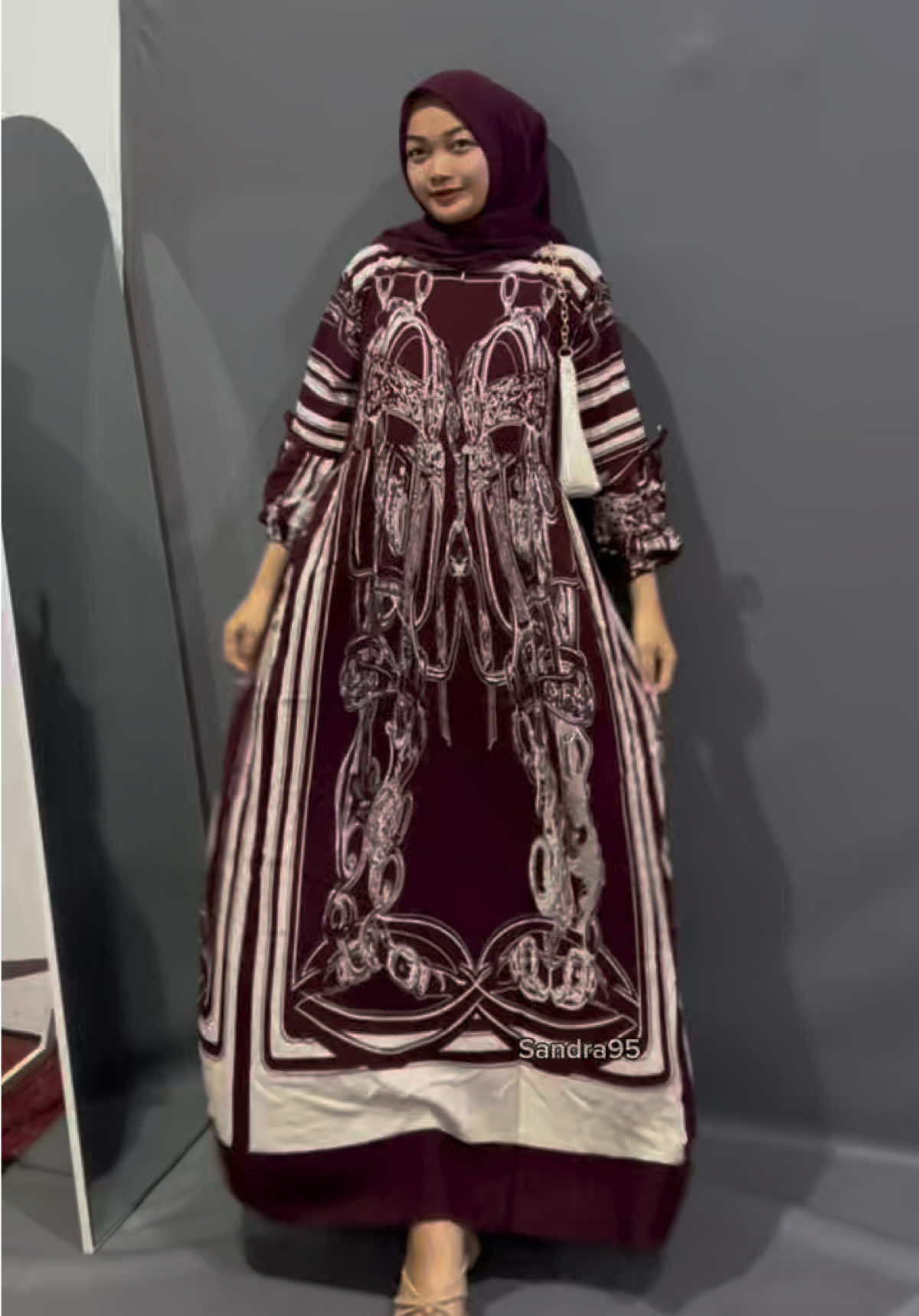 Yg dipake kode fuji #gamis #gamiscantik #gamiskekinian #gamismurah #gamisviral #gamisbusui #gamisbumil #dress #dresscantik #dressmurah #dresskekinian #dressviral 