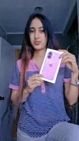 New phone 📱 second birthday gift 🎁 #fypシ #foryoupage #trending #countdown #viral #nazeemaali #gift 