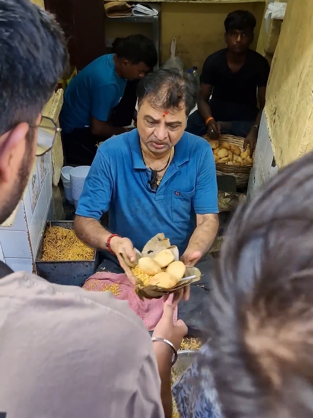 Har bite mein chhupi hai yaadon ki mithaas – club kachori only at Laali Changhani! #Foodie #foodbloggers #laalichanghani #clubkachori #tasteofindia 