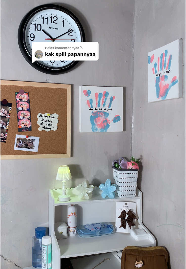 Membalas @syaa 𐙚 buru gais di CO, soalnya stoknya tinggal dikit 😭 divideo sebelah stok nya lagi abis, jadi aku spill yang mirip bgt. {btw ukuran yang aku punya ini 30x40 yh‼️} #corkboard #papanmading 