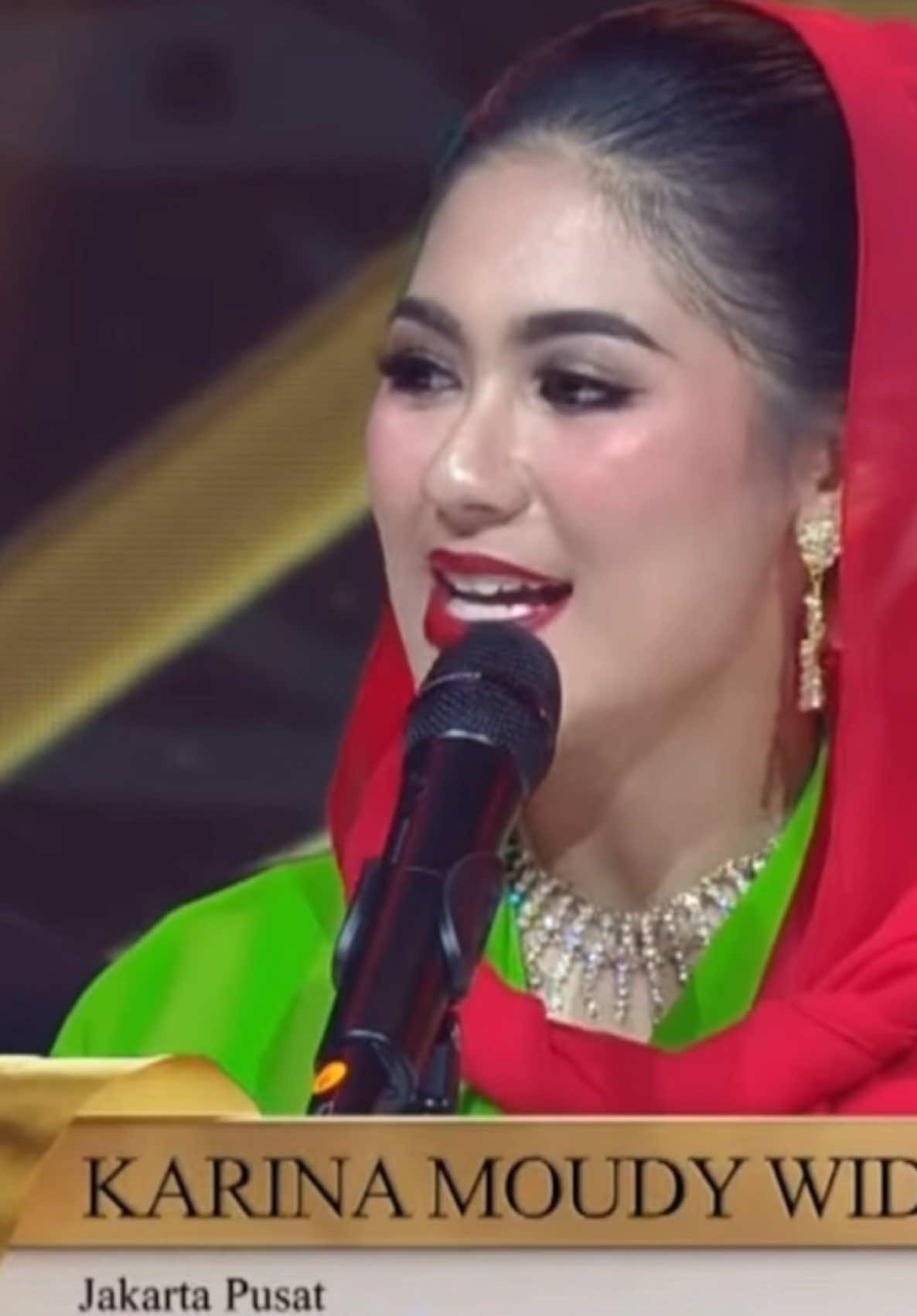 sign language is the equal of speech, speak with ur hands and connect with your heart.  still got the goosebumps everytime watching me was standing proud on the grand final of abnon jakarta 2024😃 kali kali ngepost pas menang abnon jakarta😎