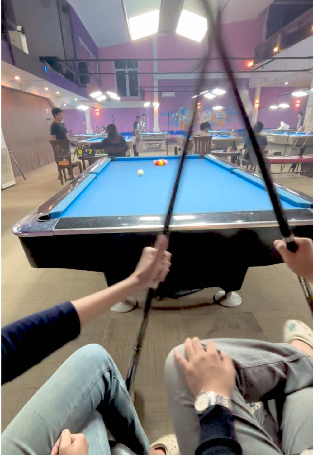 mau pacaran tapi sambil main billiard? jangan lupa cek promo couple di instagram kita😍🩷