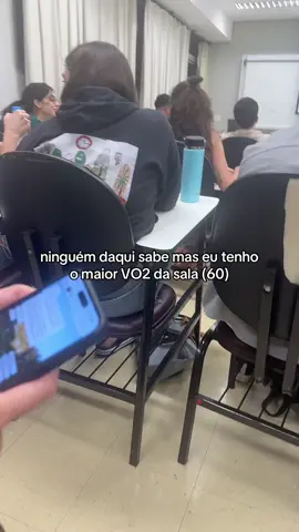 com esse VO2 eu já posso trancar a faculdade? #corridaderua #corredoramador #meiamaratona 