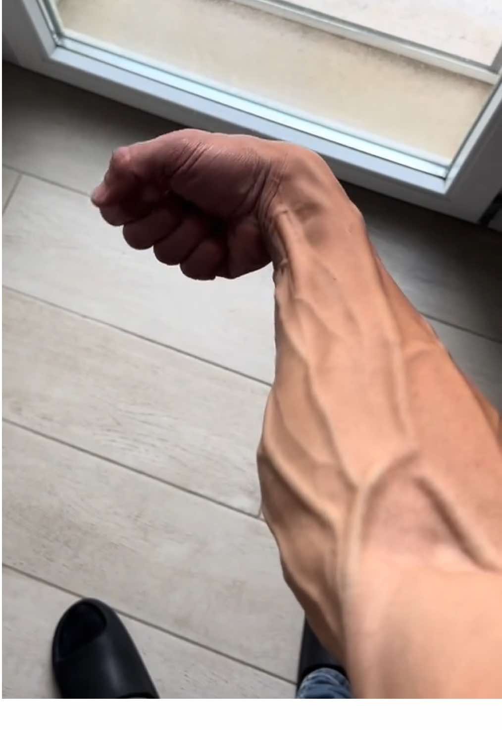 Allenamento per avambracci enormi #grip #veins #perte 