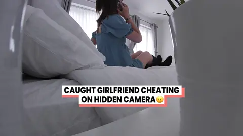 OMG he came BACK IN!!!😱 #cheat #cheater #cheaters #cheatersgettingcaught #cheatinggirlfriend #adulterer #liar #toxic #heartbreak