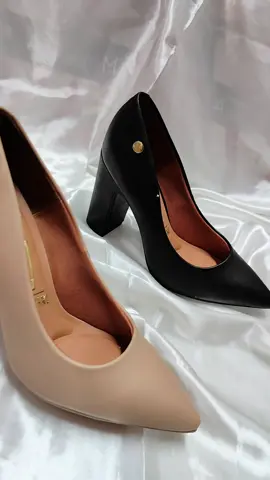 Scarpin maravilhoso?? TEMOSS 😍😍!! Como não ficar apaixonada por esse modelo?! Que tal presentear a sua Mãe com essa lindeza da Vizzano 😉😍!! Para mais informações entre em contato conosco pelo nosso Whatsapp: +55 31 98440-7430. Será um prazer atender vocês 🥰!! #taquetacalcados #vizzano #vizzano_oficial #scapin #saltogrosso #saltos #modafemininatiktok #sapatofeminino #lojadecalcados 