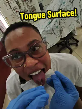 Surface tongue piercing. Also known as venom or frog eye! Great alternative to snake eye, doesn’t bump the teeth enamel as much! #snakeeye #surfacepiercing  #frogeye #venom #tongue #tonguepiercing #piercing #piercings 