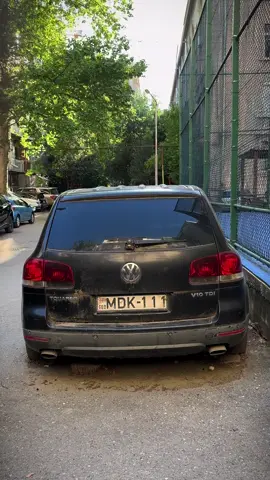 Abandoned Touareg.. #touareg #touaregv10 #abandoned #abandonedcar #carspot #carspotting #carsoftiktok #tbilisi #georgia🇬🇪 #fyp #viral #carspotting #cartok #fy 