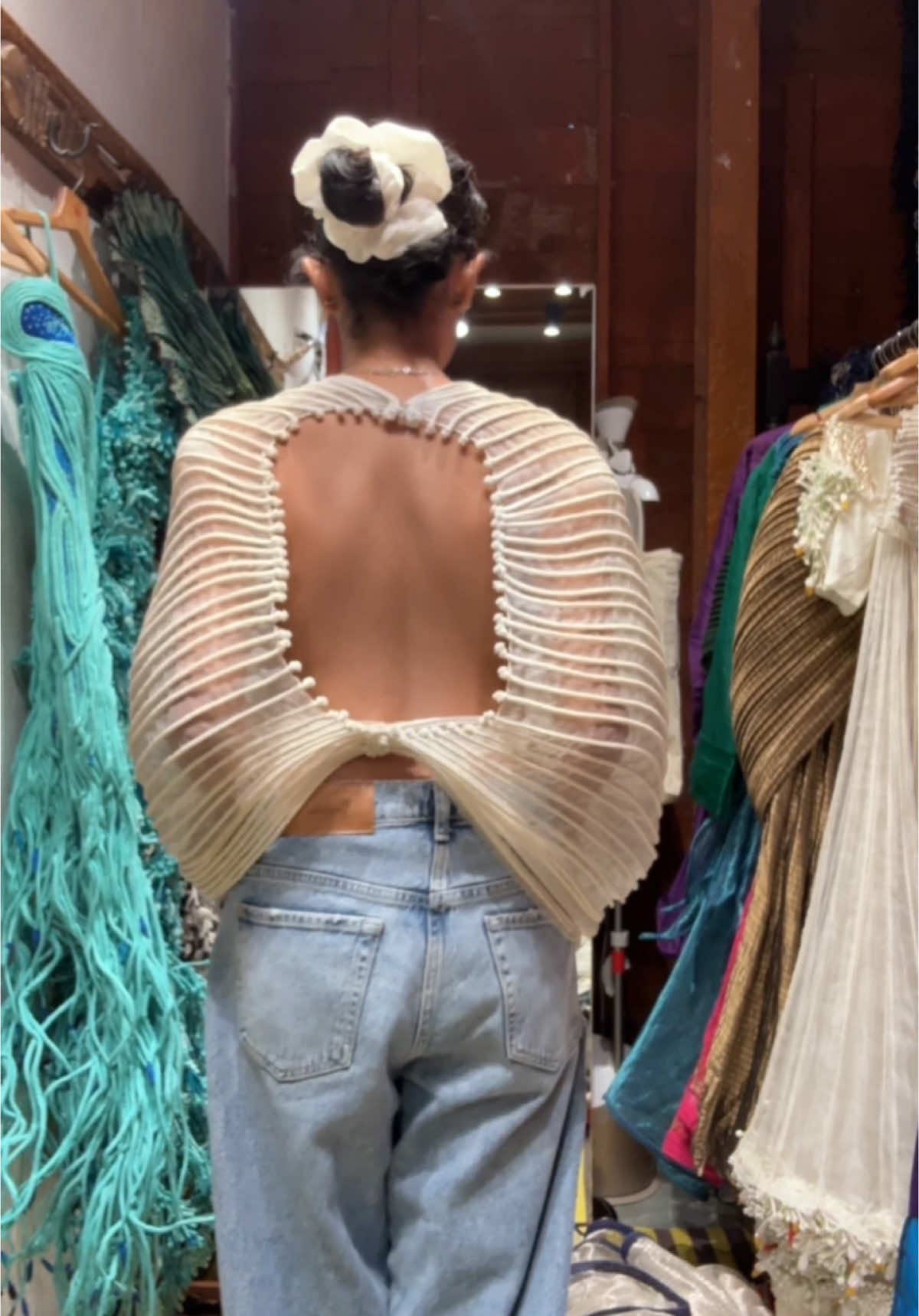 The world is sleeping on Indian fashion 🤌🏽 