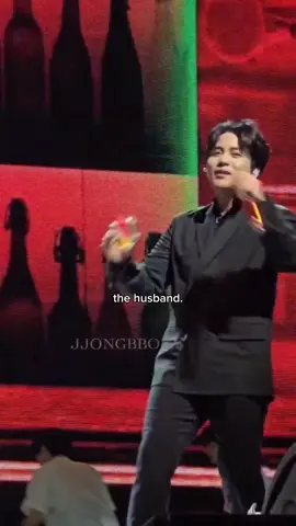 He better spell his name like Megan said 🙂#fyp #jongsang 